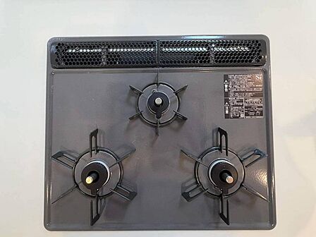 三口コンロでお料理も効率的に進められます！