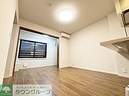 ウェルスクエアイズム下北沢EAST 202 2階2LDKのリビング/ダイニング