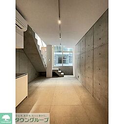 神宮前マンション 105 地下1階1LDKのリビング/ダイニング