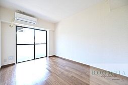 グローリア初穂西早稲田 111 1階ワンルームのリビング/ダイニング