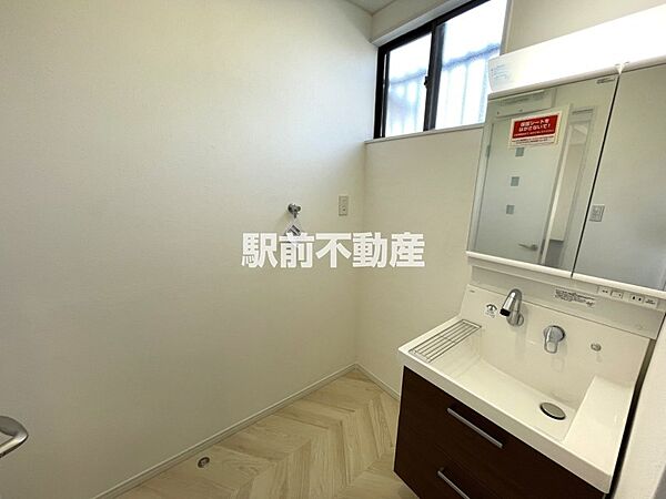 洗面化粧台新品