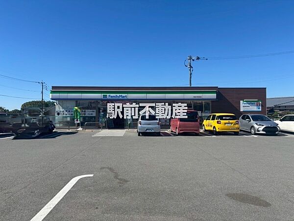 ファミリーマート筑後中学校前店