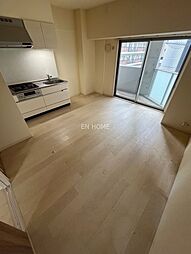 ラ・メゾンヴェール上町 401 4階1LDKのリビング/ダイニング