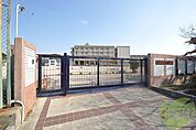 神戸市立長坂小学校 804m