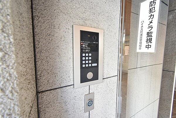 タッチキー機能付きのオートロックです♪