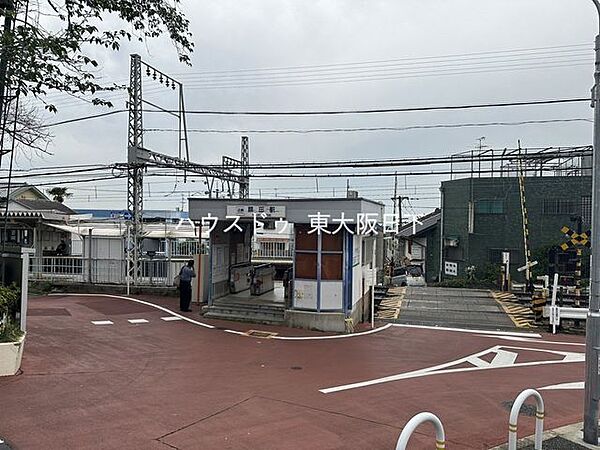額田駅_近鉄線 2060m