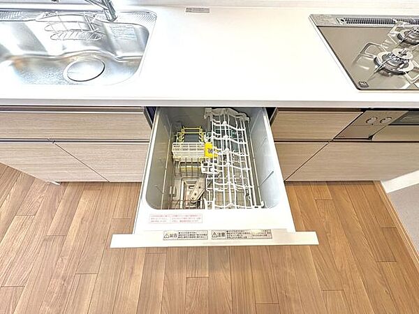 キッチン：食器洗い乾燥機完備で毎日の家事負担を軽減できます♪