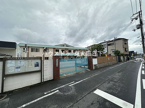 枚岡カトリック幼稚園●保育日時_月～金曜9:00～14:00●対象年齢_1歳児～5歳児●休園日_土曜/日曜●定員数_232名 1510m