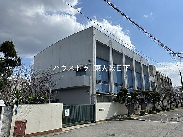 東大阪市立盾津中学校 1630m