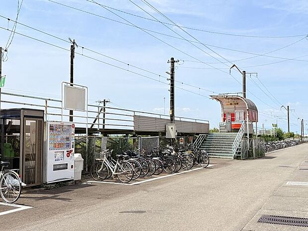 蓮ヶ池駅 630m