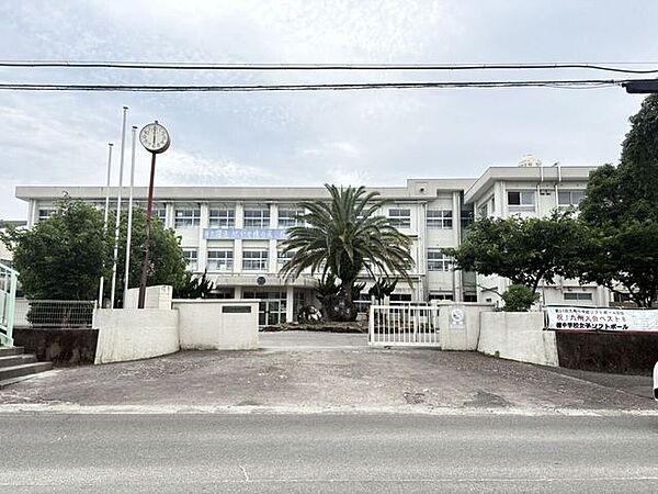 檍中学校 410m