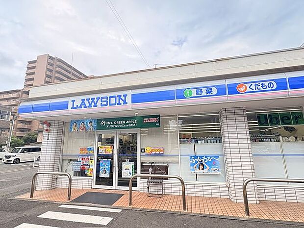 ローソン 宮崎老松一丁目店 410m