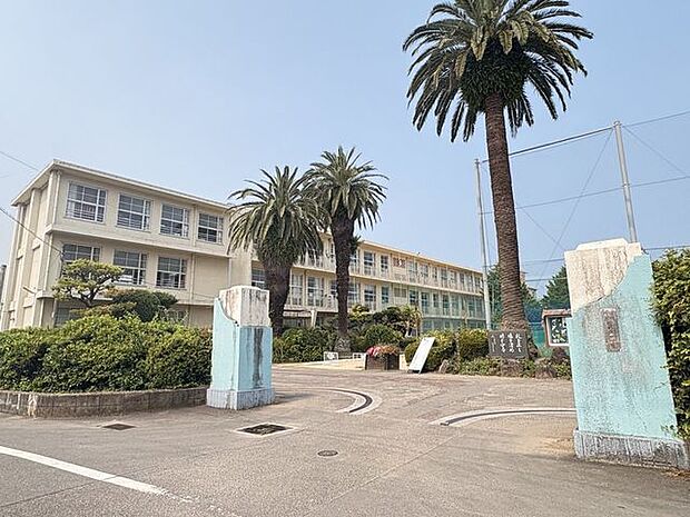 宮崎東中学校 710m