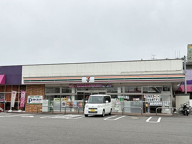 セブンイレブン 宮崎月見ケ丘2丁目 230m