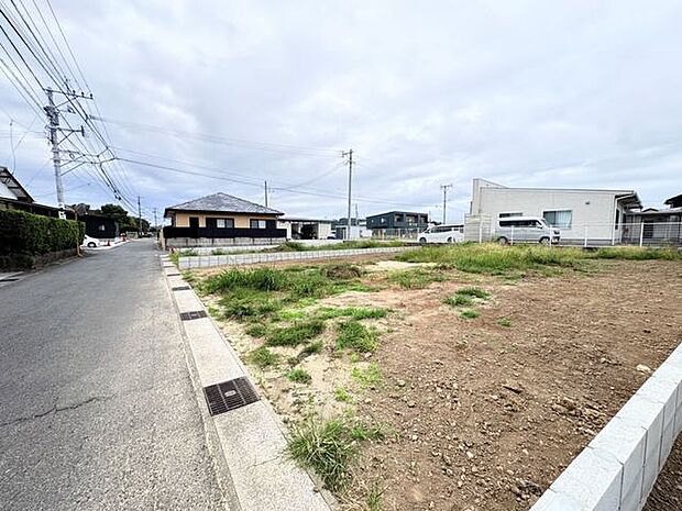 前面道路含む現地写真