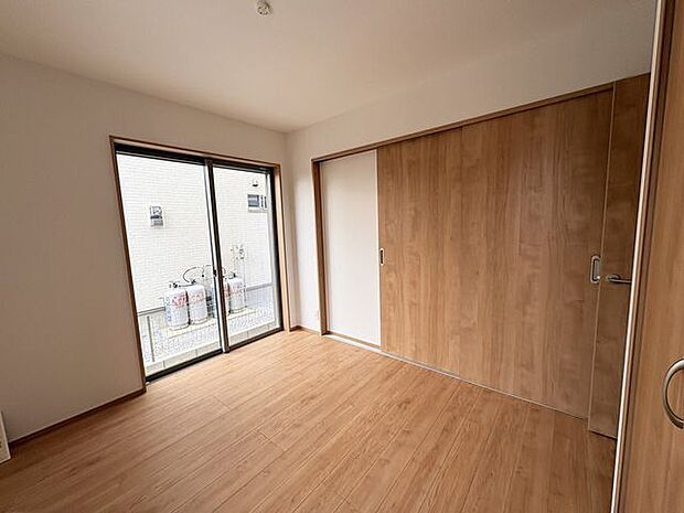 【同型写真】※色は異なる場合がございます。