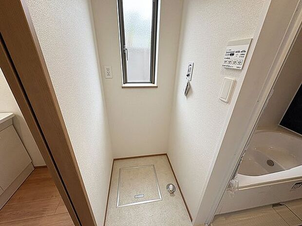 【同型写真】※色は異なる場合がございます。