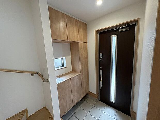 【同型写真】※色は異なる場合がございます。