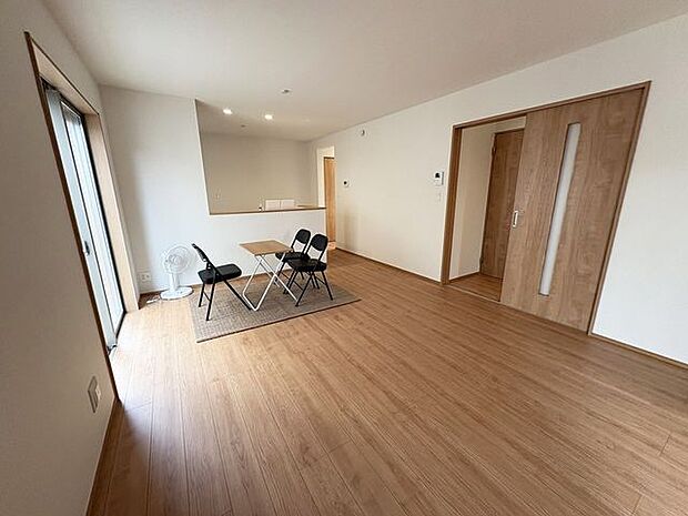 【同型写真】※色は異なる場合がございます。