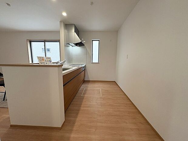 【同型写真】※色は異なる場合がございます。