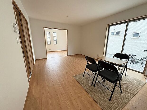 【同型写真】※色は異なる場合がございます。