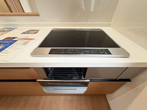 【同型写真】※色は異なる場合がございます。