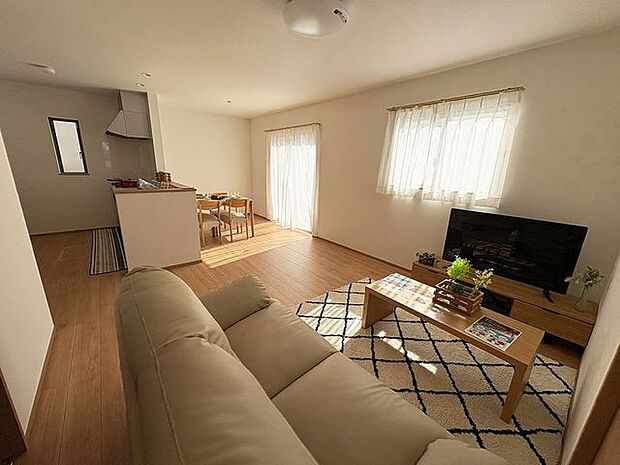 同型写真（リビング）