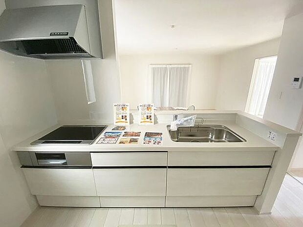 【同型写真】※色は異なる場合がございます。