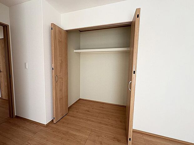 【同型写真】※色は異なる場合がございます。