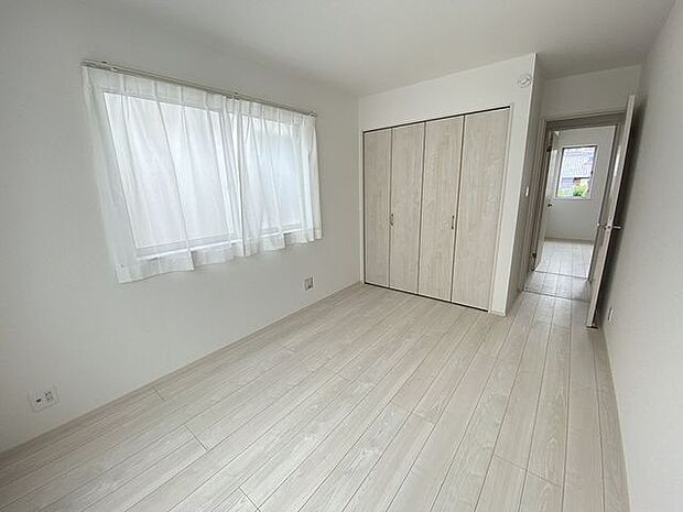 【同型写真】※色は異なる場合がございます。