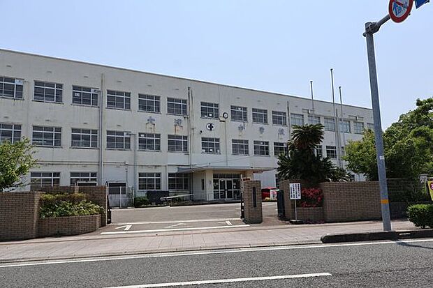 大淀中学校 1070m