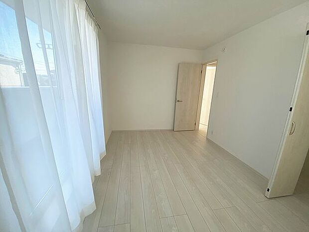 【同型写真】※色は異なる場合がございます。