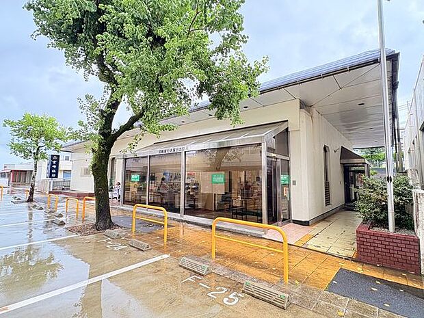 宮崎銀行　大塚台出張所 320m