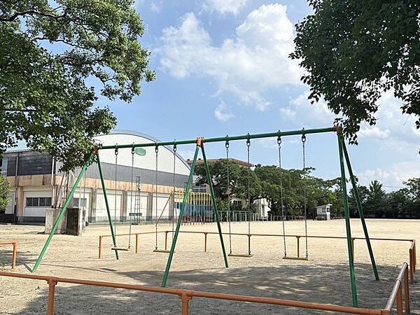 東大宮小学校 410m