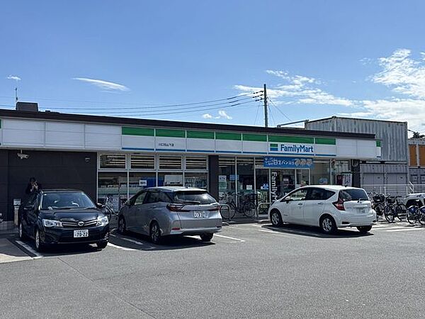ファミリーマート 川口花山下店 420m