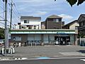 ファミリーマー...