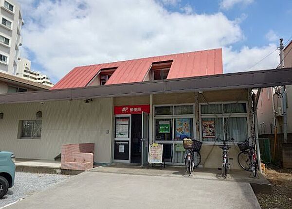 川口市役所内郵便局 330m