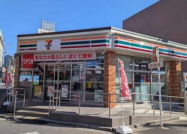 セブン-イレブン 西川口中央通り店 150m