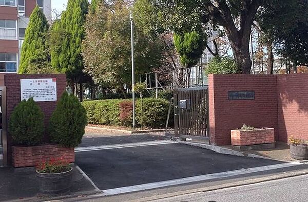 川口市立領家中学校 960m