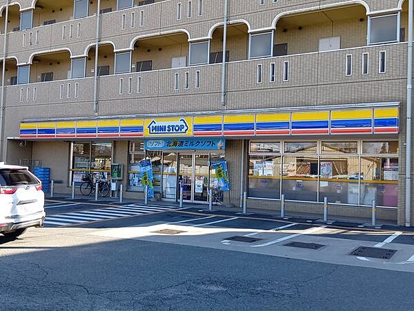 ミニストップ川口西立野店 160m