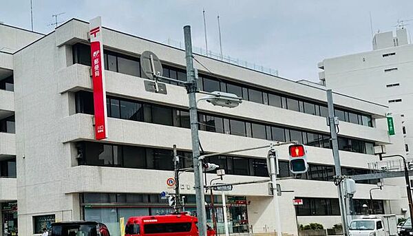 川口郵便局 220m