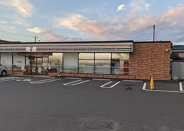 セブン-イレブン 川口芝4丁目店 290m