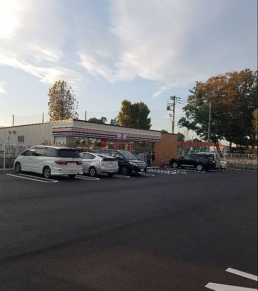 セブン-イレブン 川口差間店 520m