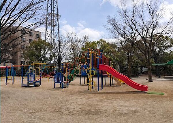 小谷場公園 680m