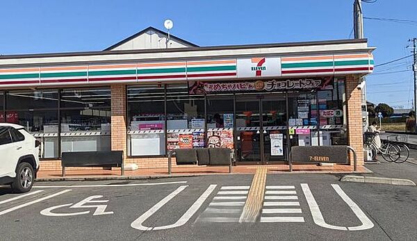 セブン-イレブン 川口戸塚東4丁目店 660m