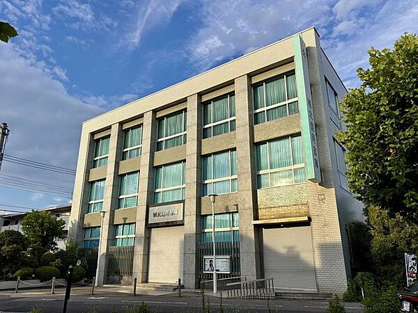 城北信用金庫 川口支店 210m
