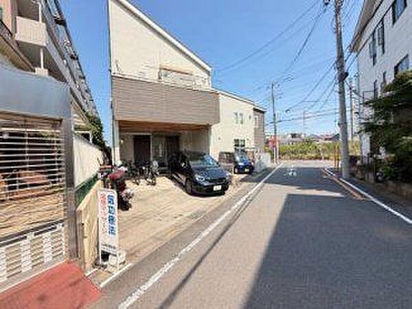 前面道路含む現地写真