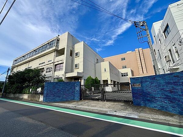 川口市立青木中央小学校 250m