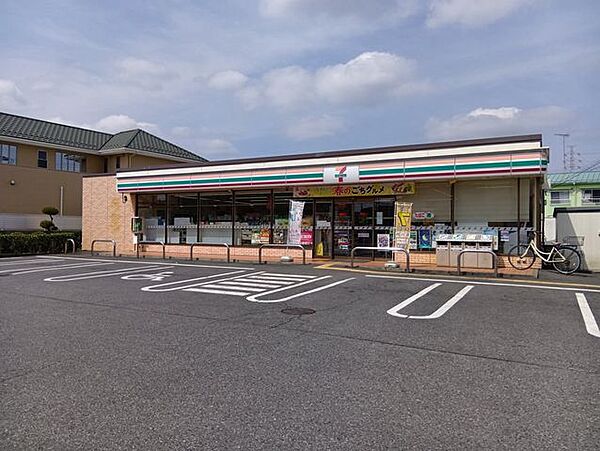 セブンイレブン川口前川2丁目店 355m