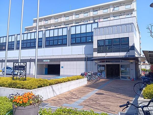 川口市立前川図書館 100m